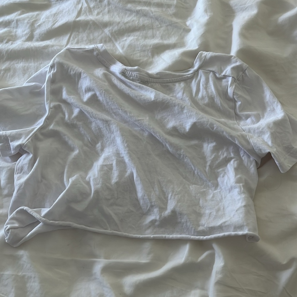 ZARA basic cropped white tee - Picture 2 of 3
